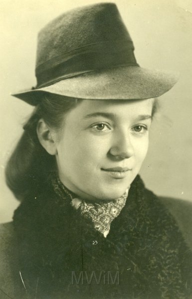 KKE 4467.jpg - Jadwiga (koleżanka Mieczysława Kułakowskiego), Wilno, 22 IV 1943 r.